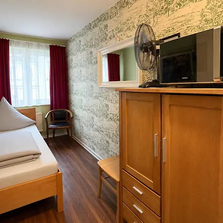 Dana Living Apartment Bremen I Zentral Nahe Hbf I Altstadt I Messe & Oevb Arena I Self Check-In-3