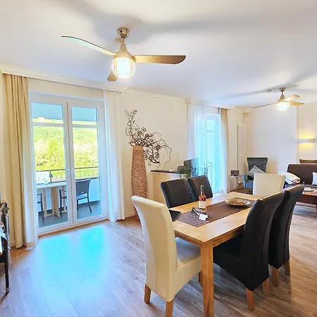 Ferienhaus Inselblick in Traumlage mit Balkon und Panoramablick-2