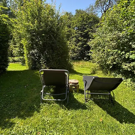 Kleines Ferienhäuschen im Grünen am Wasser-3