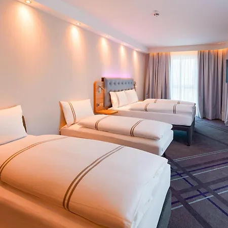 Premier Inn Mannheim City Centre-3