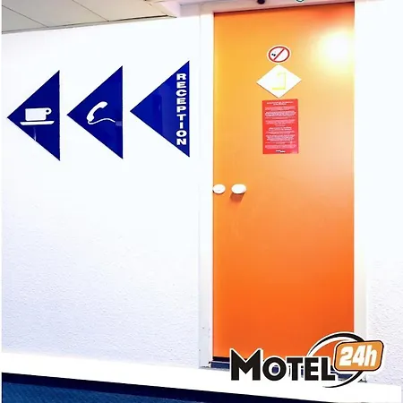 Motel 24H Koeln-3