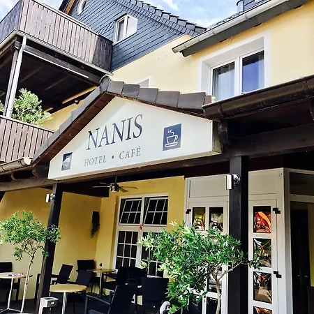 Nanis Hotel & Appartements-3