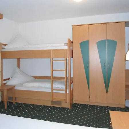 Hotel Hutzenthaler-2