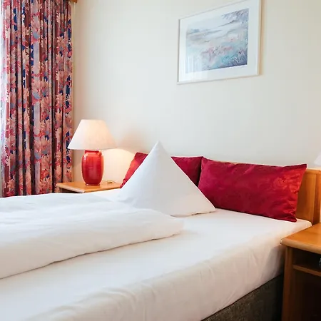 Hotel Rosenstadt Forst-2