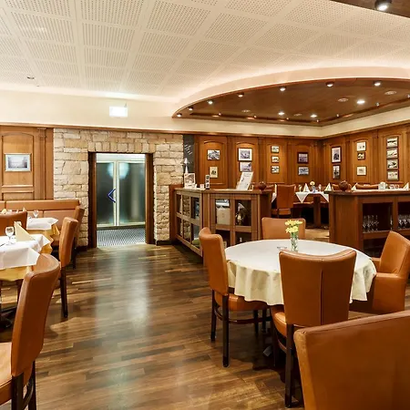 Hotel Rheingold-2