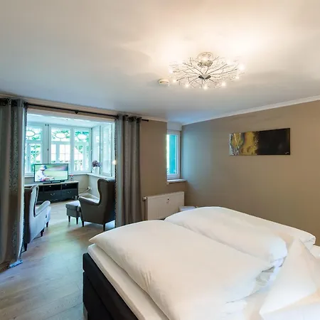 Haus Blume-2