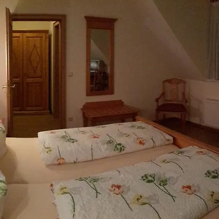 Hotel Gruener Hahn-3