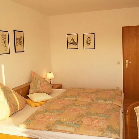 Hotel am Flugplatz B&B-2