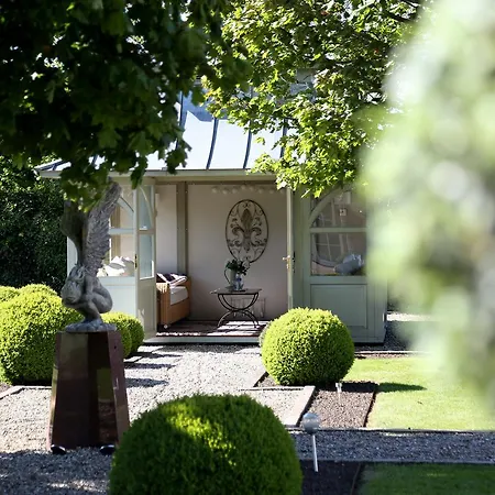Green Cottage-3