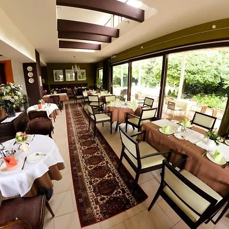 Lindenhof Hotel Tepe-3