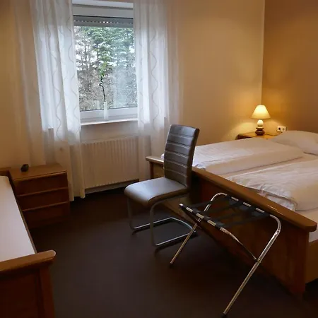 Hotel Van Lendt Garni-3