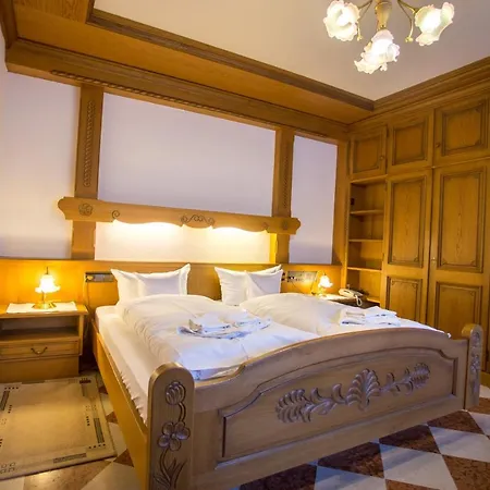 Hotel Hirsch-3