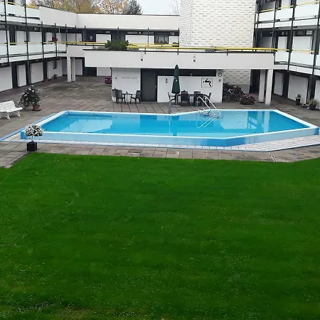 Cordes, Apartment 1-3
