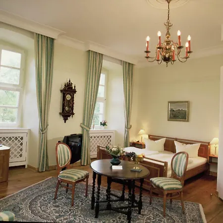 Park Hotel Schloss Rattey-3