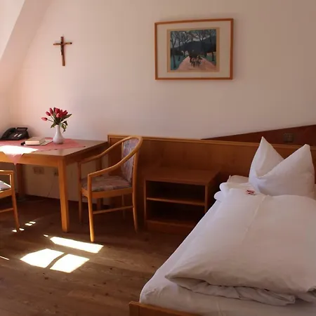Kloster Benediktbeuern - Gästehaus der Salesianer Don Bosco-3