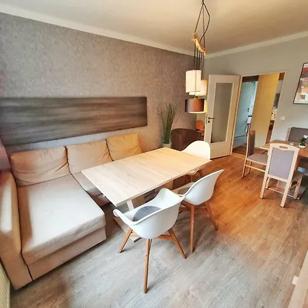 Komfort Ferienwohnungen Zwenkauer See-2