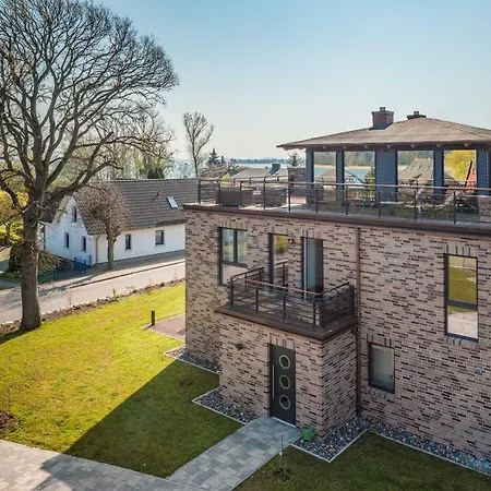 Villa Lotsenhäuser Rügen - Luxus Ferienhaus - 3 Schlafzimmer - Sauna - Dachterrasse mit Boddenblick-2