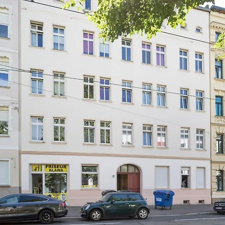 Helle Wohnung Mit Balkon In Gruenen Innenhof - W-Lan, 4 Schlafplaetze-3