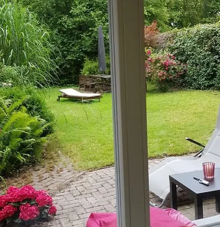 Im Dobbenviertel mit Terrasse 3 Doppelzimmer 98qm-2