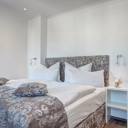 Aparthotel Villa Lea-3