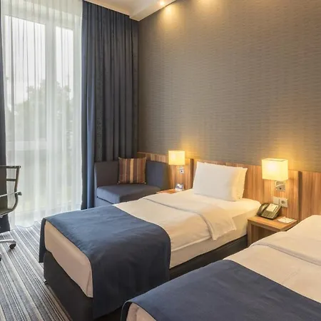 Holiday Inn Express Heidelberg City Centre-3
