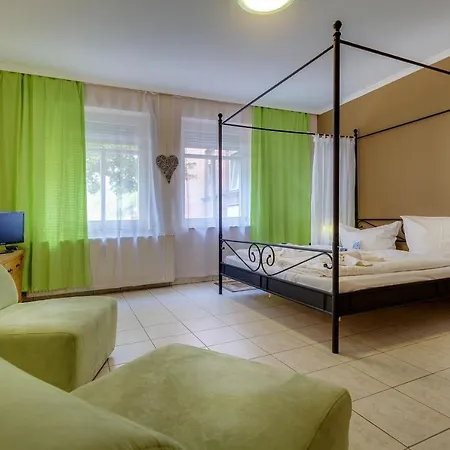 Hotel Duebener Heide-3