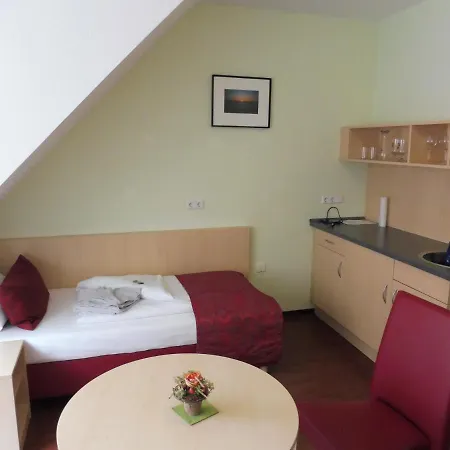 Hotel Gasthof zum Engel - Gästehaus-3