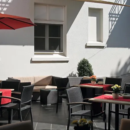 Hotel Gräfrather Hof-3