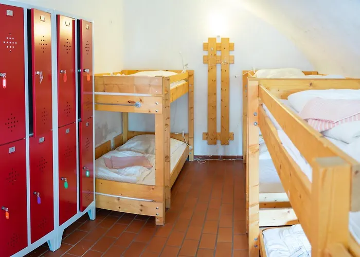 Subraum Hostel
