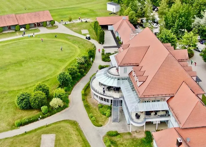 Villa Giani / Golfplatz Deutenhof