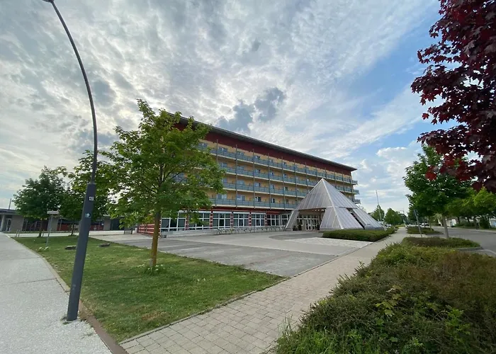 Kurhotel Pyramide Bad Windsheim, Germany