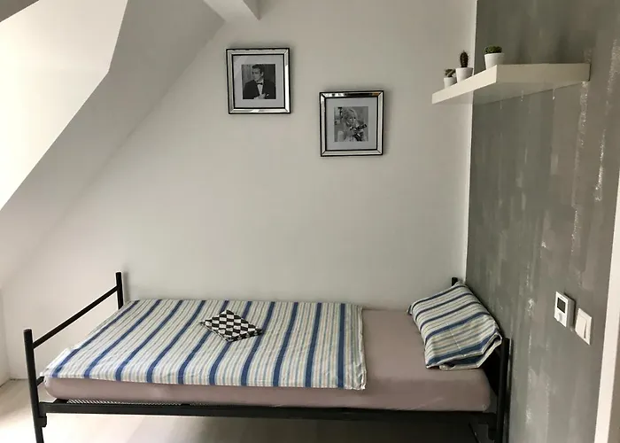 B-Hostel
