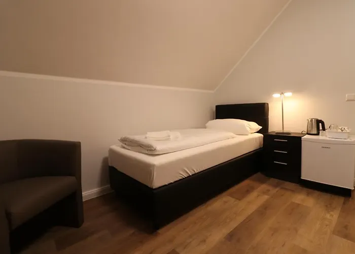 Schiller Pension Bielefeld, Deutschland