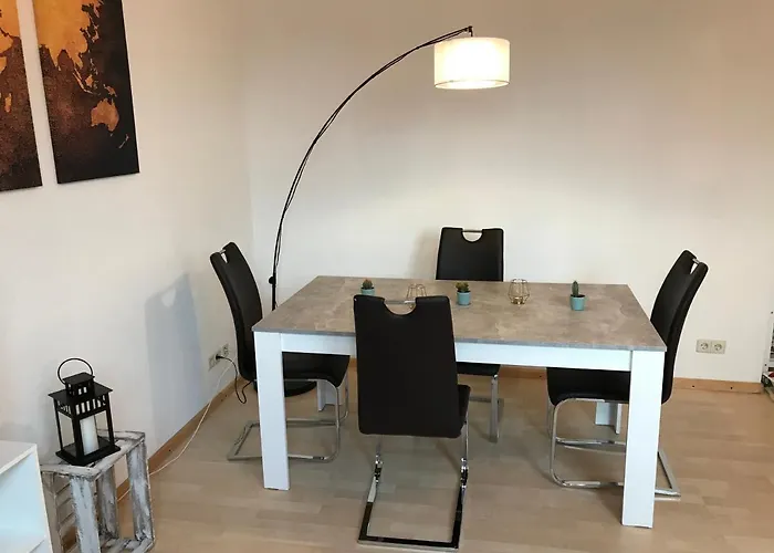 Gemuetliche 2 Zimmer Fewo Parkplatz Wlan