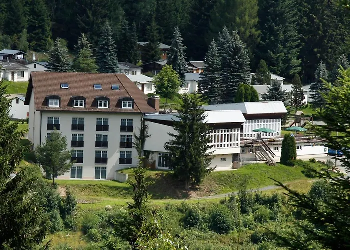 Waldhotel-Feldbachtal