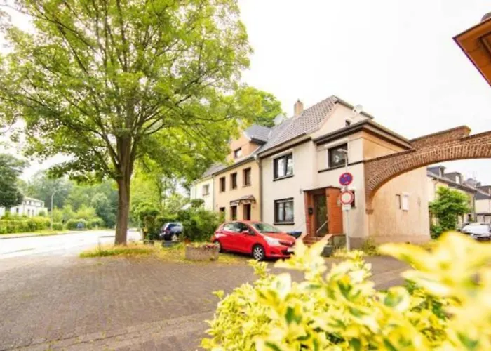Bruehl Mitte, Neu Renoviertes Haus