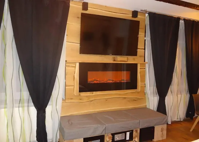 Charmante rustikale Jägersuite mit el Kamin H2O Therme Oberhof