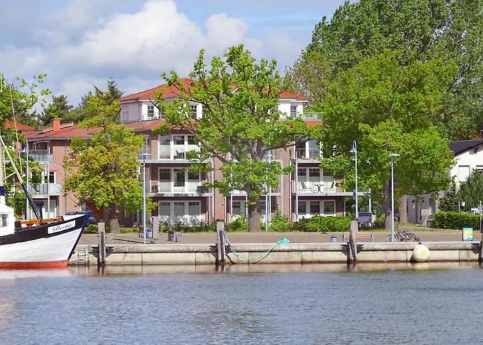 Hafennahe Ferienwohnung Mit Meerblick - Hafenresidenz Lauterbach FeWo 2-3
