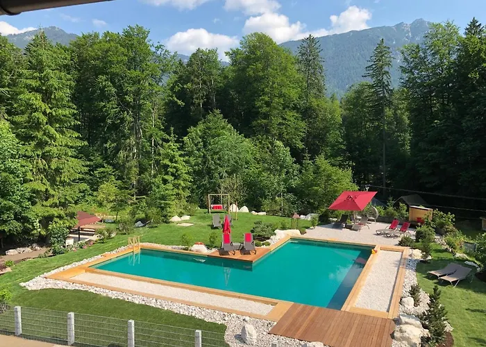 Bayern Resort Hotel - Adults only - mit Zugspitzblick - Eibsee-Nähe - Wellnessbereich - Naturpool im Sommer