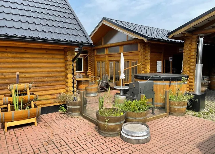 Wellness Hütte am Zwenkauer See bei Leipzig