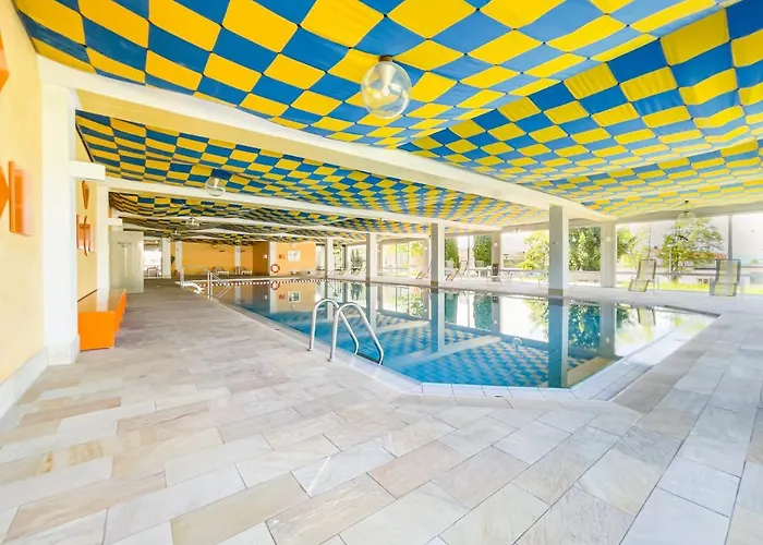FeWo Längl -Alpenguck- mit Pool und Sauna im Allgäu