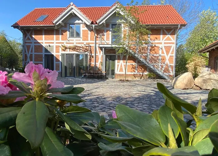 “STADT-LAND-SCHEUNE” - Luxuriös In Alten Gemäuern
