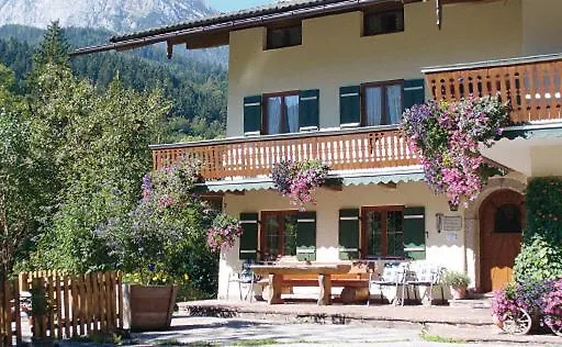 Haus Hirschpoint