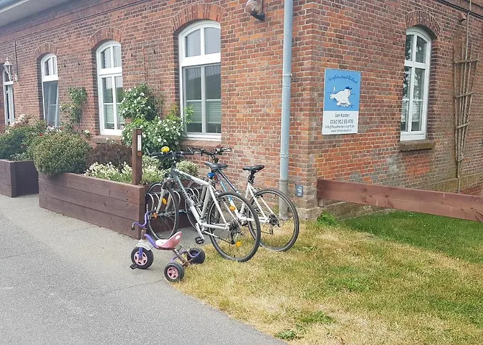 Ferienhaus Hemenswarft direkt an der Nordsee mit Meerblick