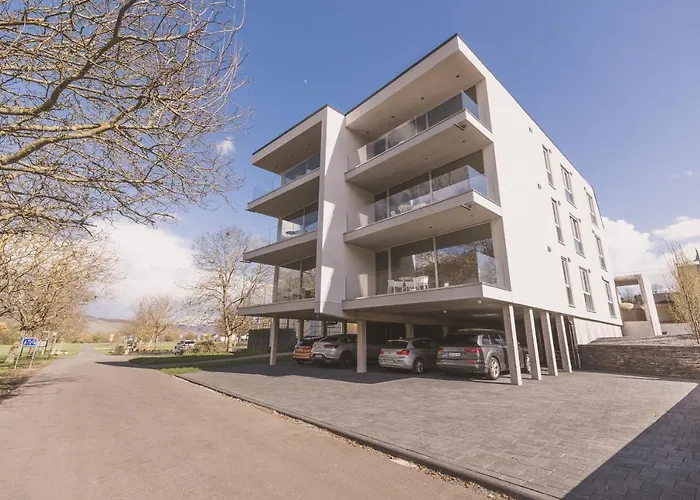STEILLAGE - Design Moselsuiten mit Panoramablick und SPA