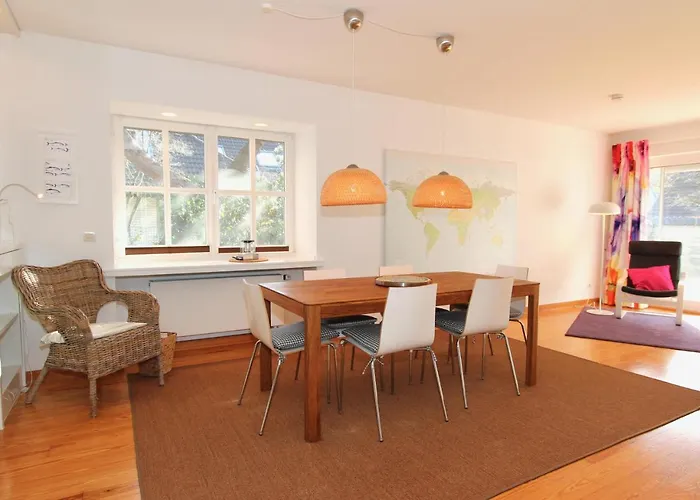 Ferienhaus Pinewood Villa
