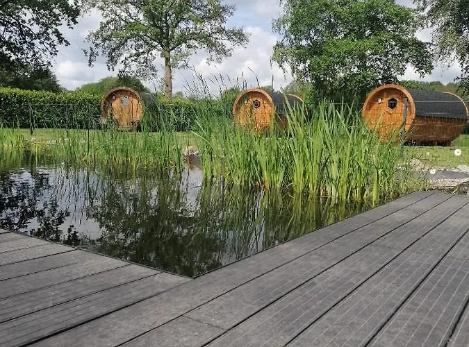 Gemütliches Schlaffass Am Schwimmteich Mit Heizung