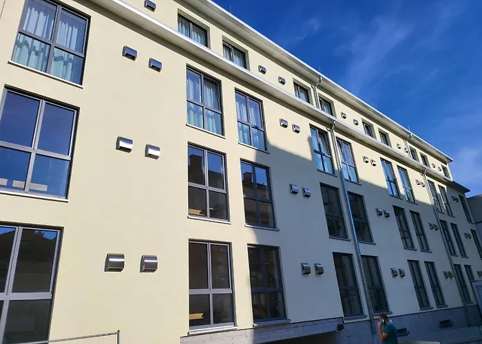 Boardinghouse-Landau