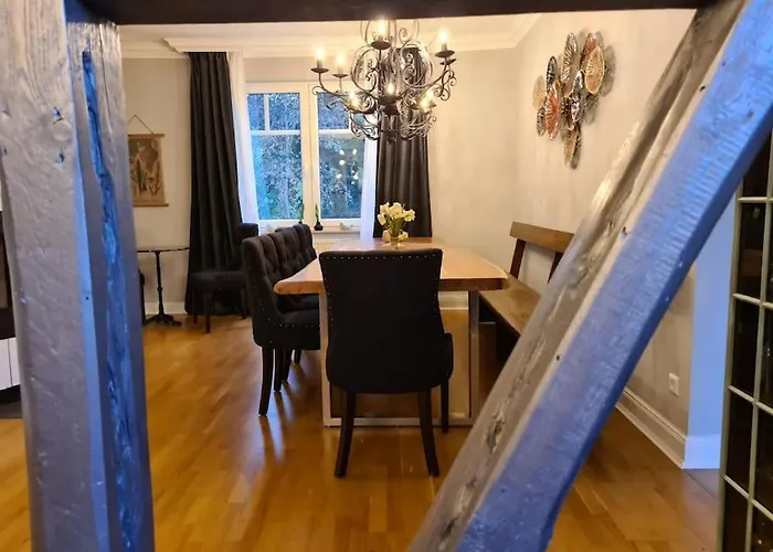 Villa Gruppenhaus mit Grillkota für 16 Personen in Hahnenklee Goslar, Deutschland