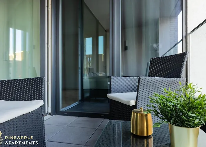 Pineapple Apartments - Altstadt III - 91Qm - 1X Free Parking